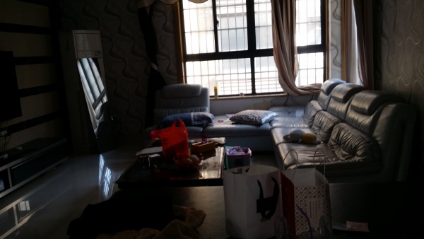 滨江广场74万_4