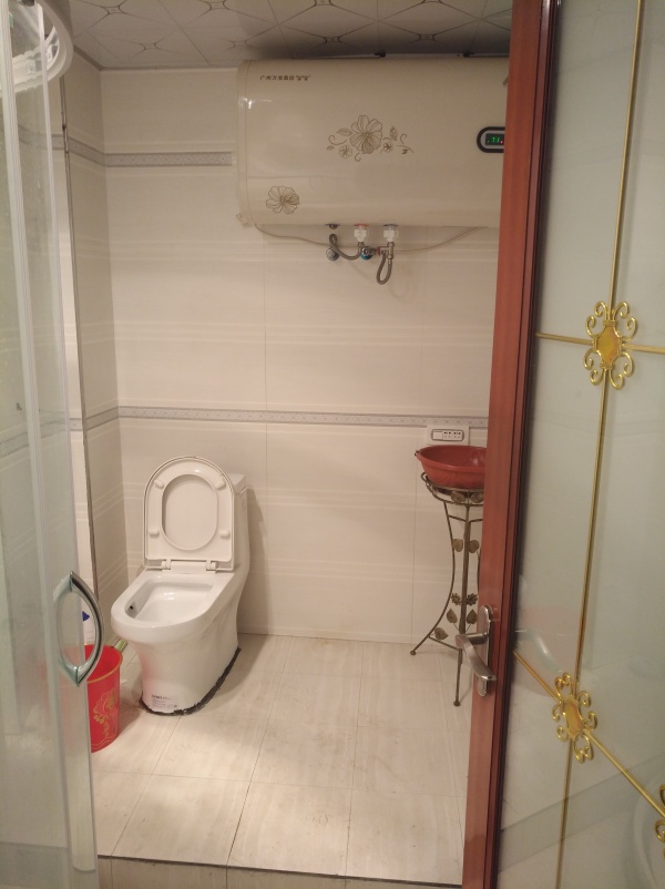 廣場附近1200元_2