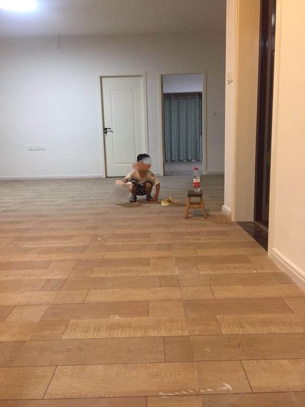 廣場附近85萬_3