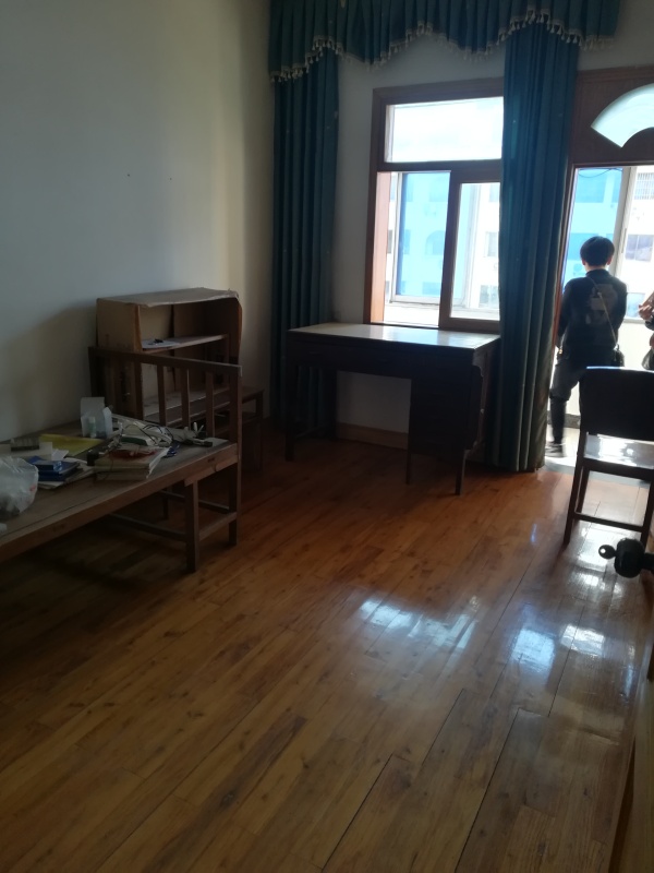 龙源小区60万_4