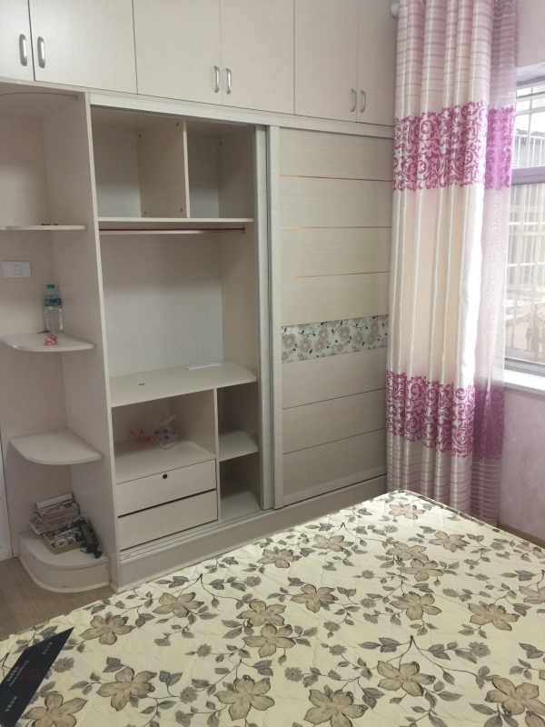 山背小區(qū)1500元_5